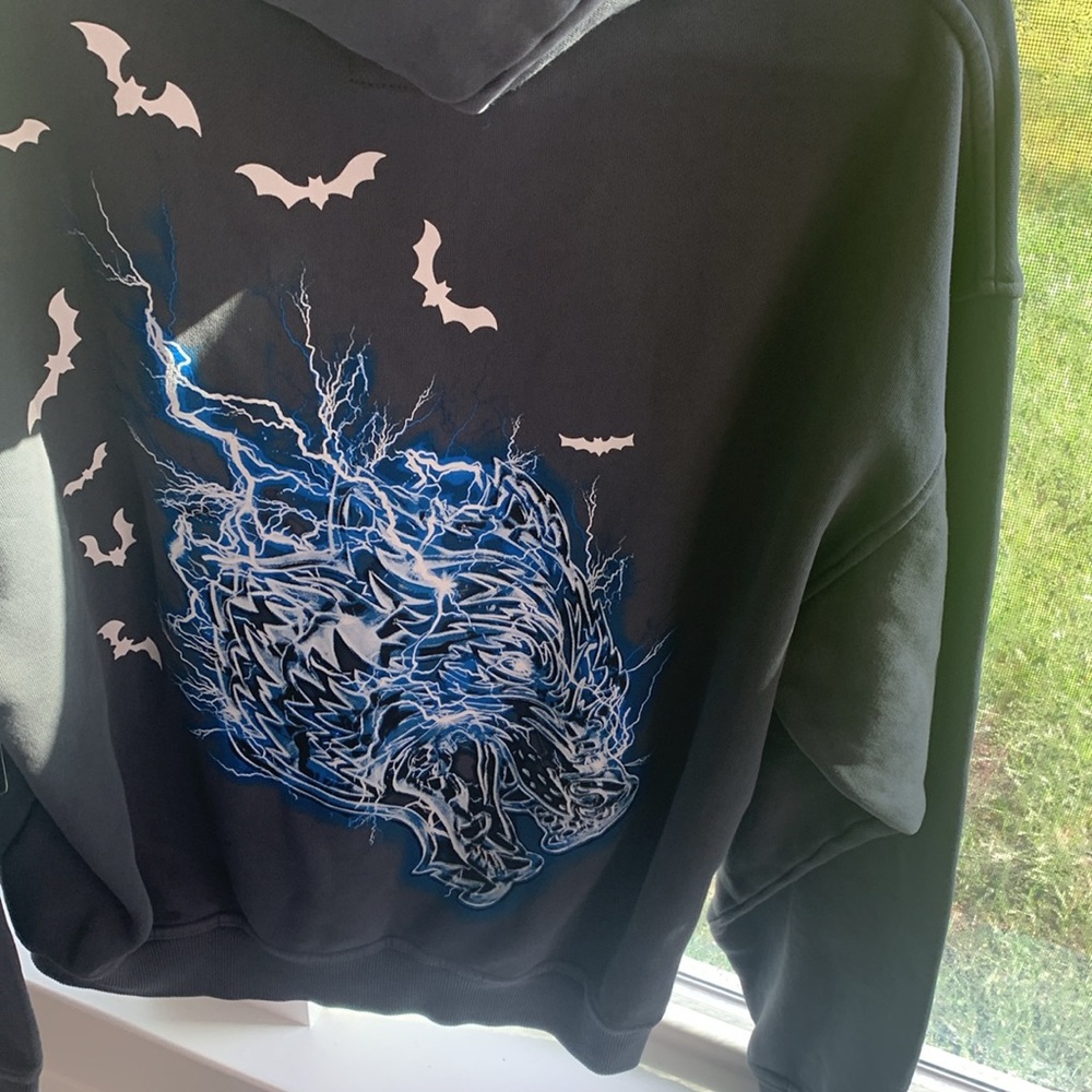 Darcsport. Born in Darcness Pierce Hoodie Batman DC WB Shield. Size M